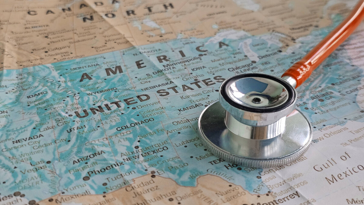 11page-Health Plan Blueprint for Network Optimizationjpg - AArete Map of the USA with stethoscope